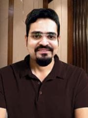 Moiz Contractor